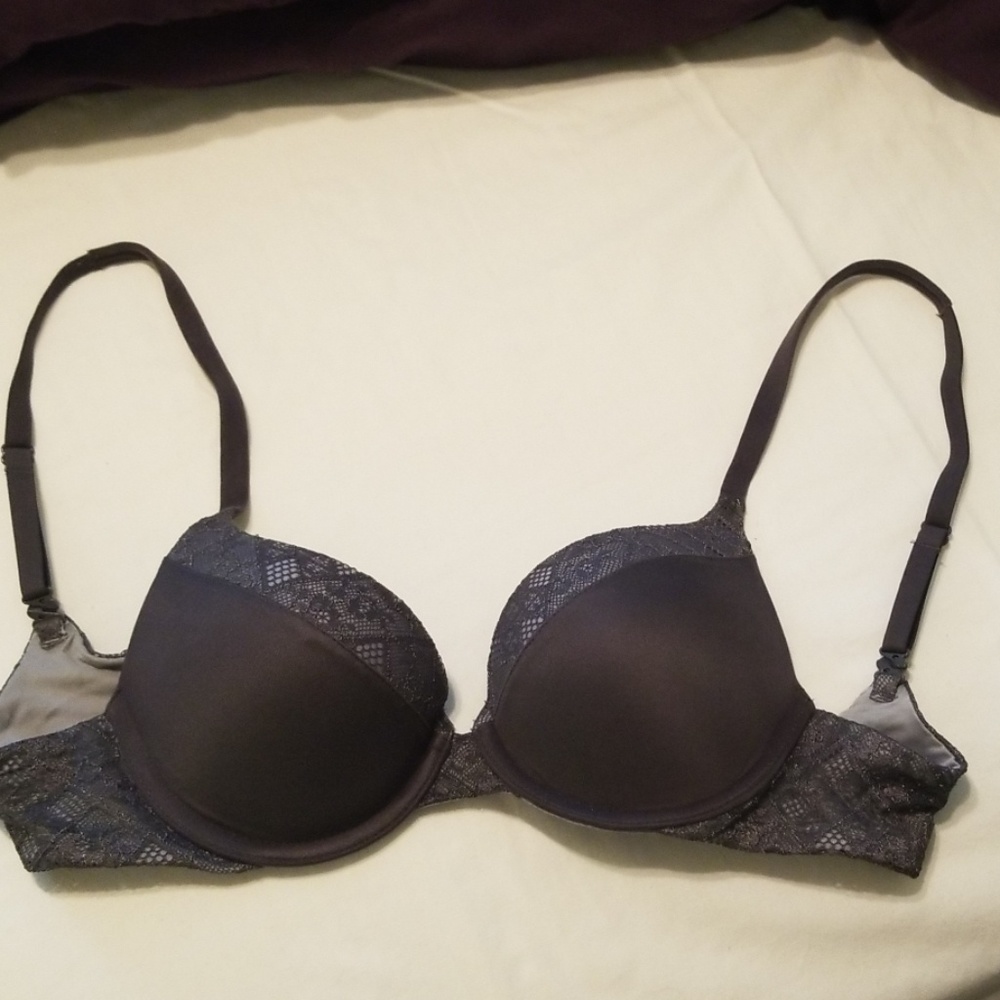 Victoria's Secret Body by Victoria 32B Bra